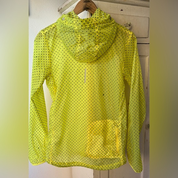 🔥Nike | Women’s lemon yellow translucent zip front running jacket black dots, S - Picture 9 of 14